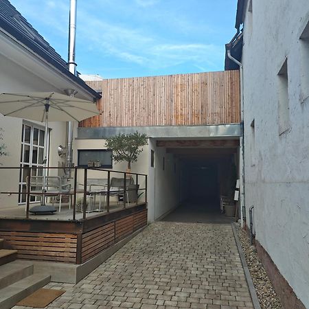Apartment "Anne" In Ehemaliger Schuhfabrik Herxheim Bagian luar foto